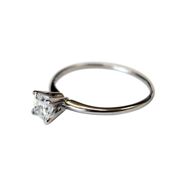 Ladies Engagement Ring - Image 3