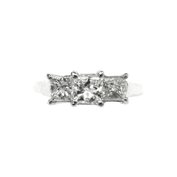 Ladies Engagement Ring