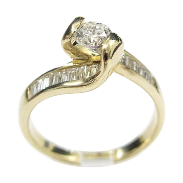 Ladies Engagement Ring - Image 2