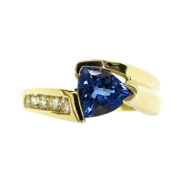 Ladies Diamond and Tanzanite Ring