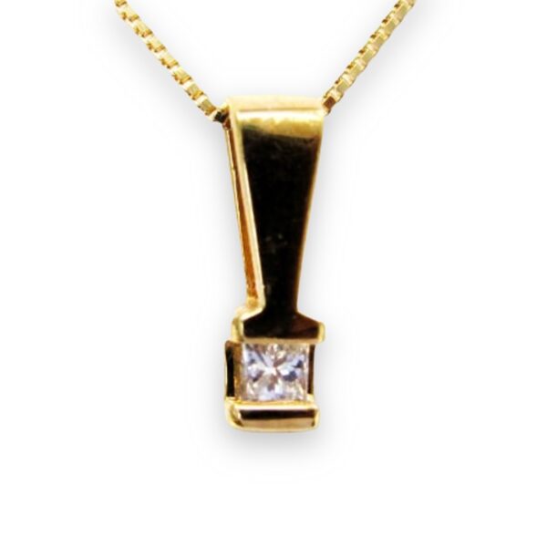 Ladies Diamond Pendant