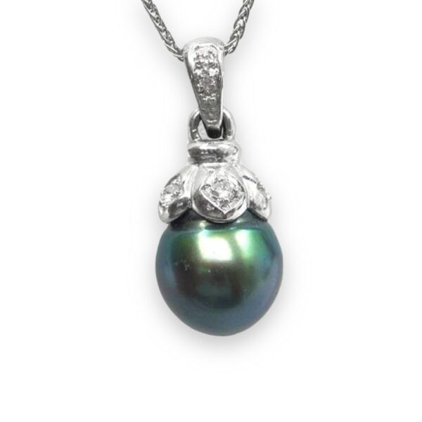 Ladies Tahitian Pearl And Diamond Pendant